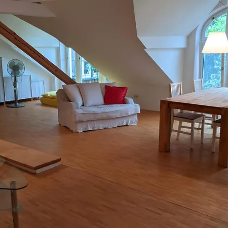 Grosszuegige Loft In